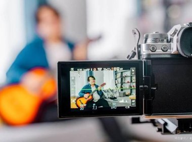 做自媒体,要不要日更?